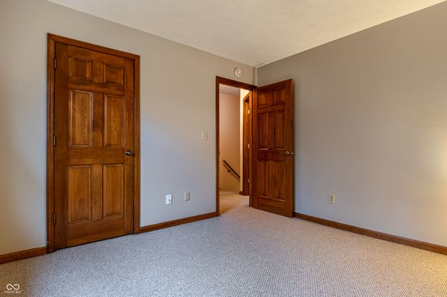 12427 Doe Lane, Indianapolis, IN 46236