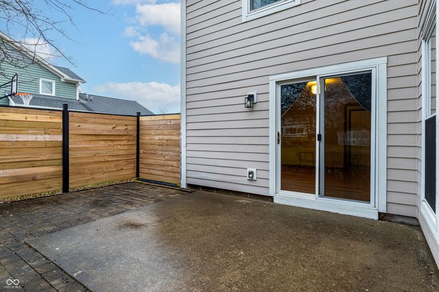 12427 Doe Lane, Indianapolis, IN 46236