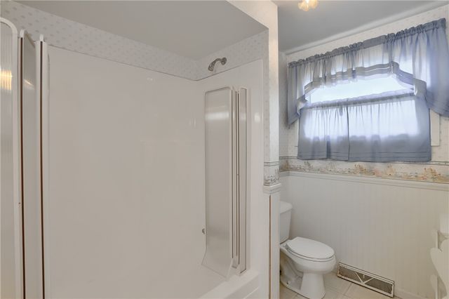 1505 Drespling Ln, Hickory Twp, PA 16101