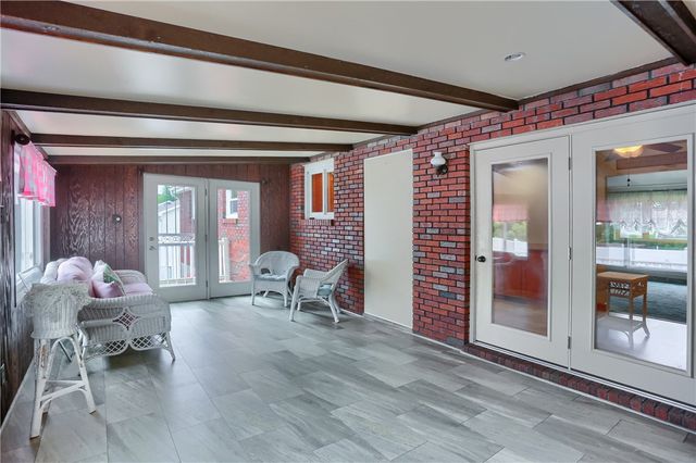 1505 Drespling Ln, Hickory Twp, PA 16101