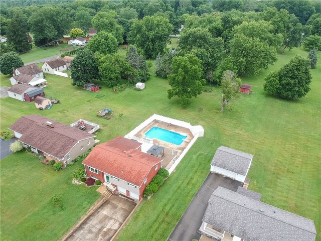 1505 Drespling Ln, Hickory Twp, PA 16101