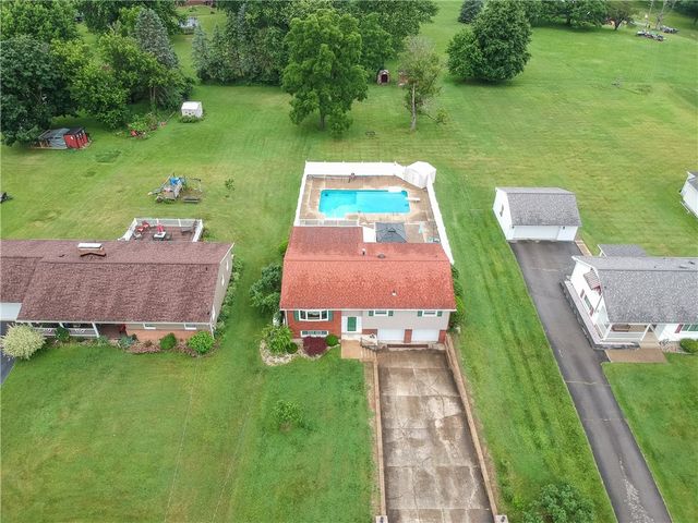 1505 Drespling Ln, Hickory Twp, PA 16101
