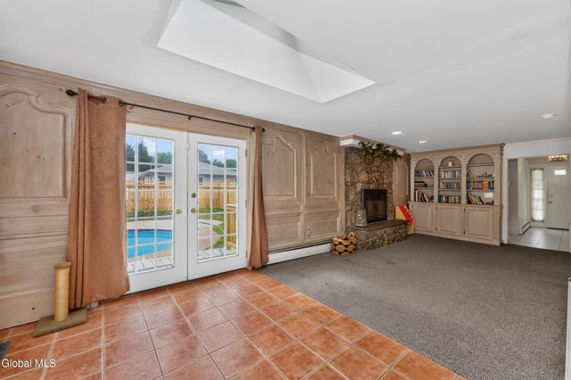 22 Bri Lan Avenue, Schodack, NY 12061