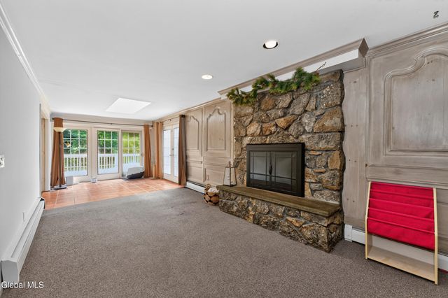 22 Bri Lan Avenue, Schodack, NY 12061