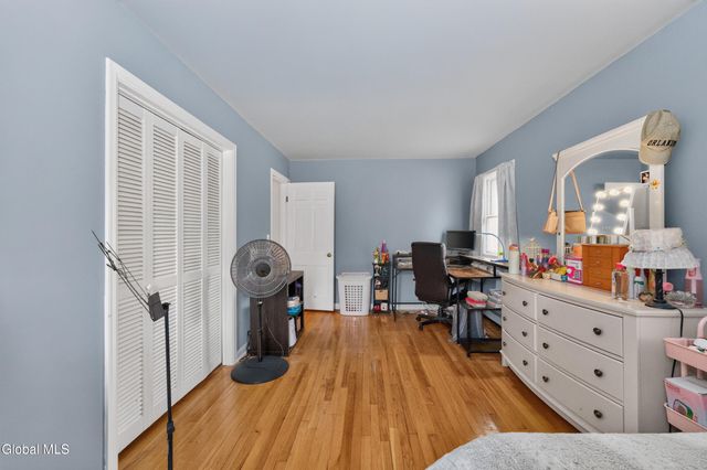 22 Bri Lan Avenue, Schodack, NY 12061