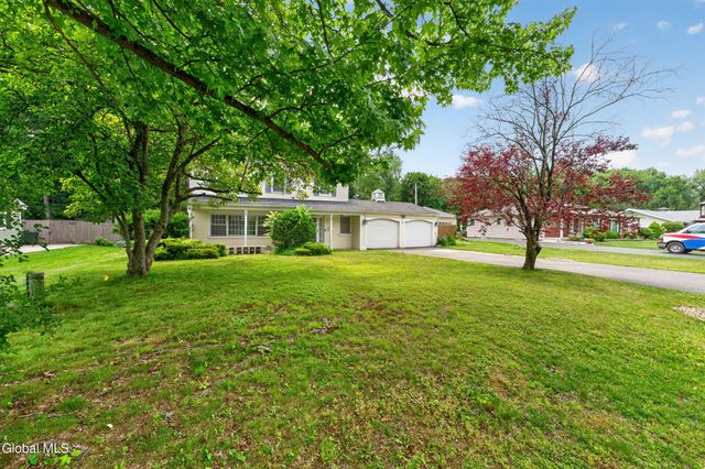 22 Bri Lan Avenue, Schodack, NY 12061