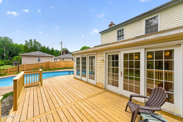 22 Bri Lan Avenue, Schodack, NY 12061