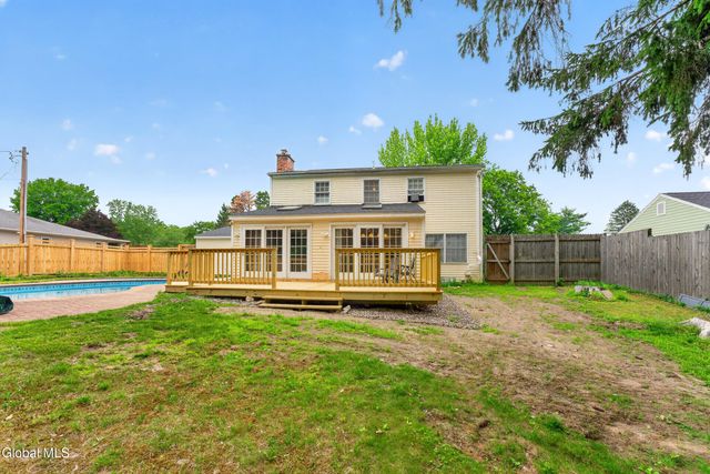22 Bri Lan Avenue, Schodack, NY 12061