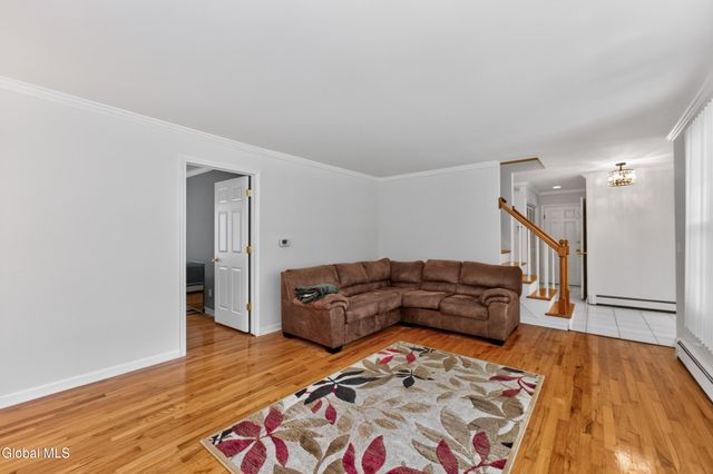 22 Bri Lan Avenue, Schodack, NY 12061