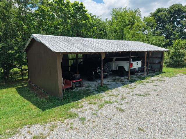 1655 Hurricane Creek Rd, Lawrenceburg, TN 38464