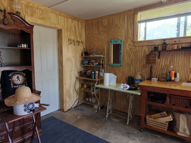 1655 Hurricane Creek Rd, Lawrenceburg, TN 38464