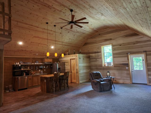 1655 Hurricane Creek Rd, Lawrenceburg, TN 38464