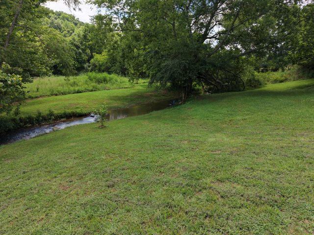 1655 Hurricane Creek Rd, Lawrenceburg, TN 38464