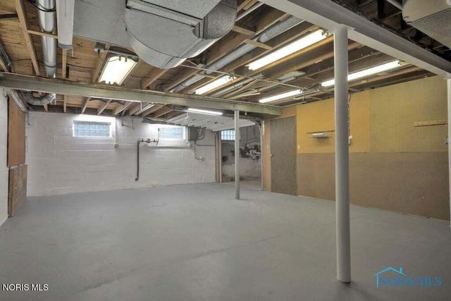 4943 Flanders Road, Toledo, OH 43623