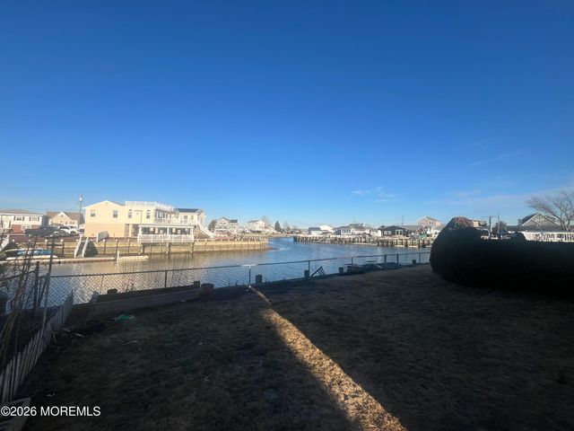 149 E Susquehanna Drive, Little Egg Harbor, NJ 08087