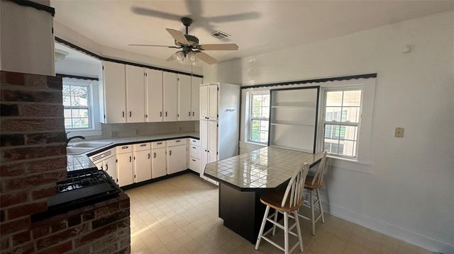 401 S 4th St Corner, Davis, OK 73030