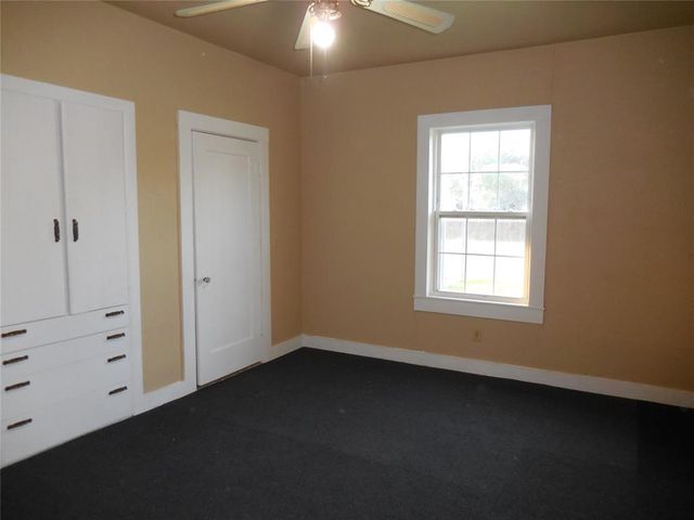 401 S 4th St Corner, Davis, OK 73030