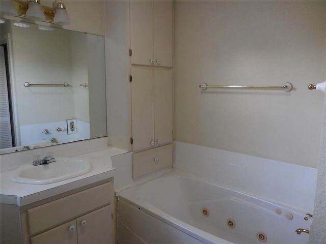 401 S 4th St Corner, Davis, OK 73030