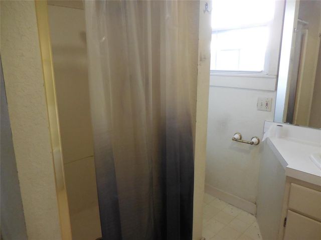 401 S 4th St Corner, Davis, OK 73030