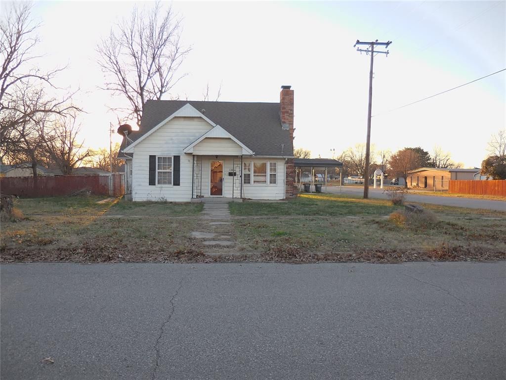 401 S 4th St Corner, Davis, OK 73030