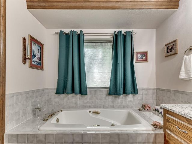 11200 S Linn Avenue, Oklahoma City, OK 73170