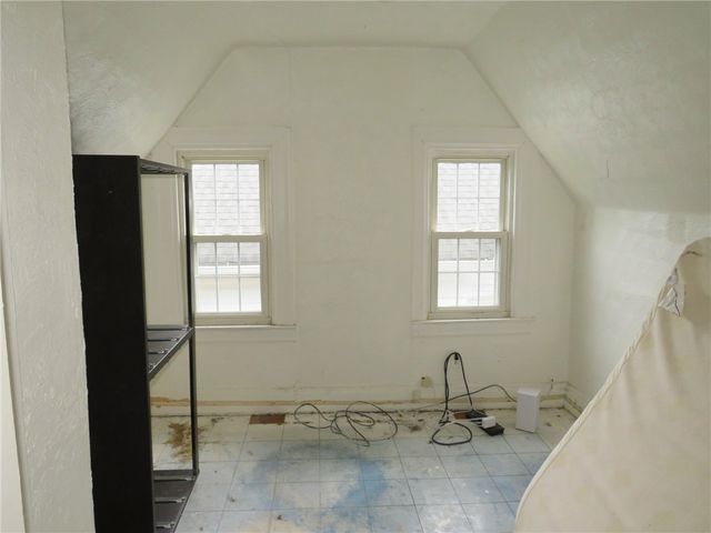 1111 Tyndall St, Sheraden, PA 15204
