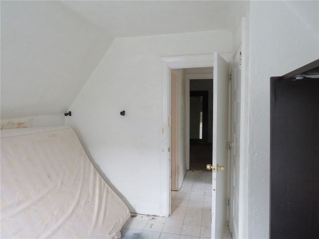 1111 Tyndall St, Sheraden, PA 15204