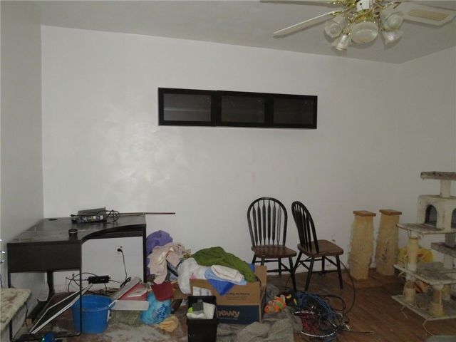 1111 Tyndall St, Sheraden, PA 15204