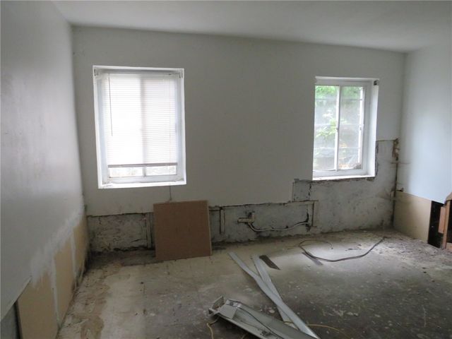 1111 Tyndall St, Sheraden, PA 15204
