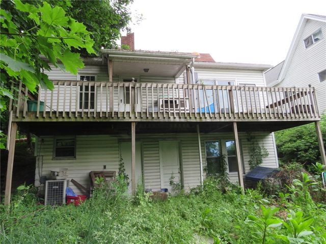 1111 Tyndall St, Sheraden, PA 15204