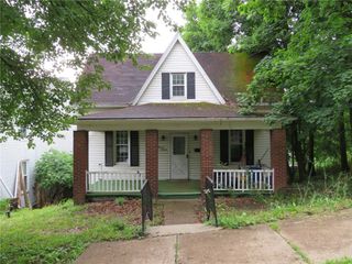 1111 Tyndall St, Sheraden, PA 15204