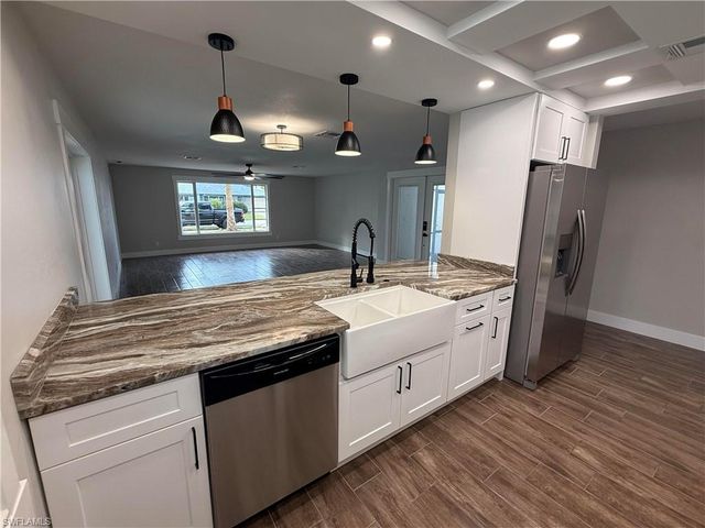 1819 SE 13th TER, Cape Coral, FL 33990