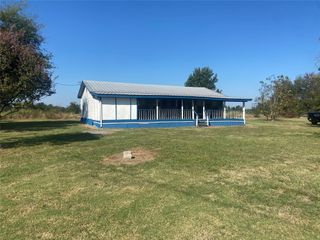 930 Rs County Road 1690, Lone Oak, TX 75453