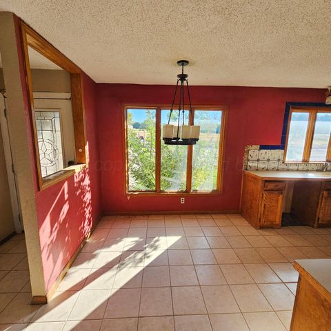 1302 S 3rd Street, Canadian, TX 79014