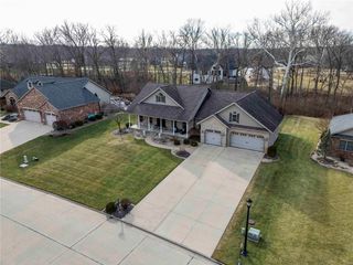 60 Liberty Lane, Highland, IL 62249