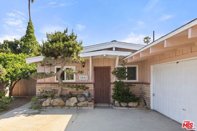 11842 Lindblade Street, Culver City, CA 90230