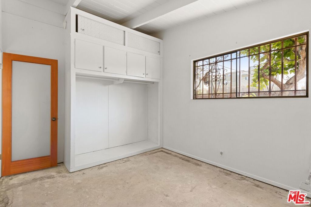 Image 23 of property listing at 11842 Lindblade Street, Culver City, CA 90230