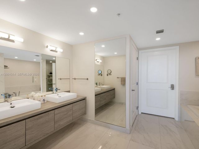 400 Sunny Isles Boulevard 1416, Sunny Isles Beach, FL 33160