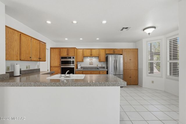 63670 E Edgeview Lane, Tucson, AZ 85739