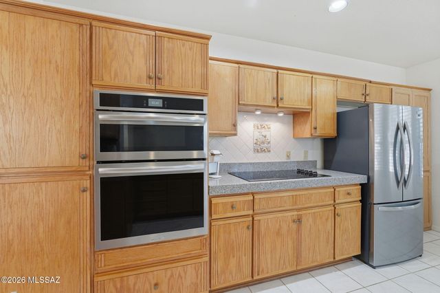 63670 E Edgeview Lane, Tucson, AZ 85739