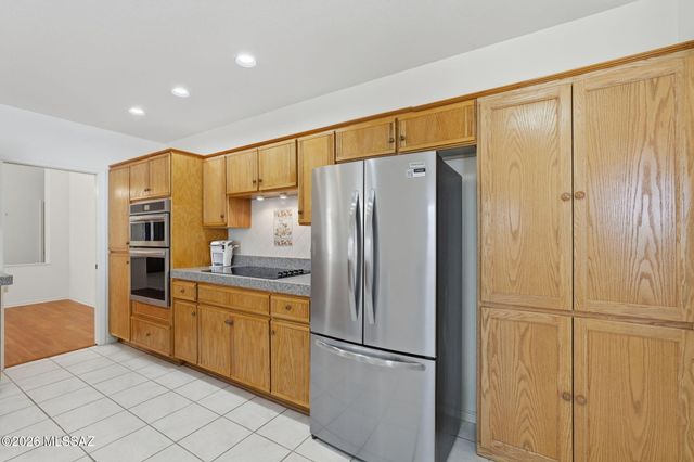 63670 E Edgeview Lane, Tucson, AZ 85739