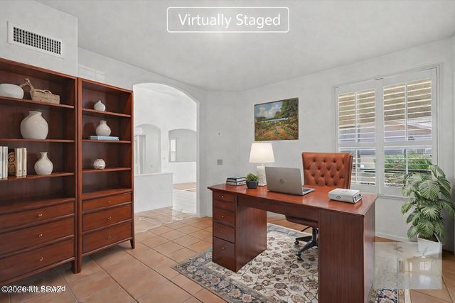 63670 E Edgeview Lane, Tucson, AZ 85739