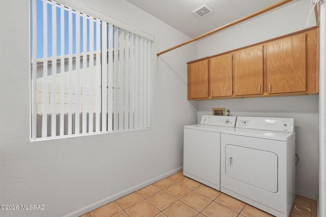 63670 E Edgeview Lane, Tucson, AZ 85739