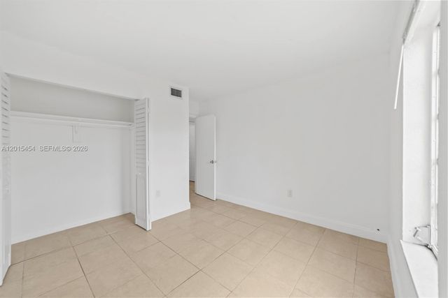 525 W 69th St 306, Hialeah, FL 33014