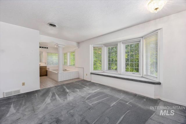 1672 Briarwood Ln, Twin Falls, ID 83301