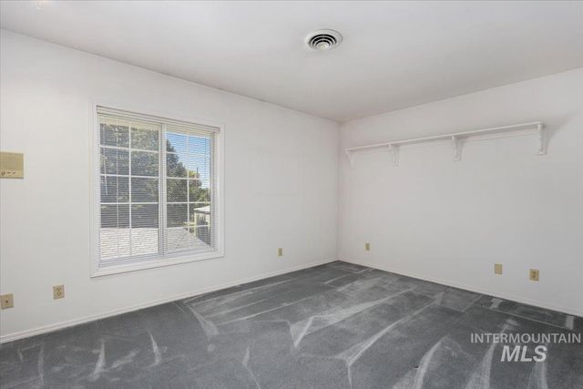 1672 Briarwood Ln, Twin Falls, ID 83301