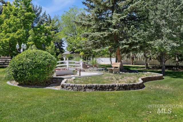 1672 Briarwood Ln, Twin Falls, ID 83301