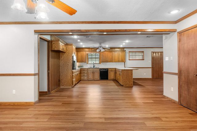 23 W St, Cabot, AR 72023