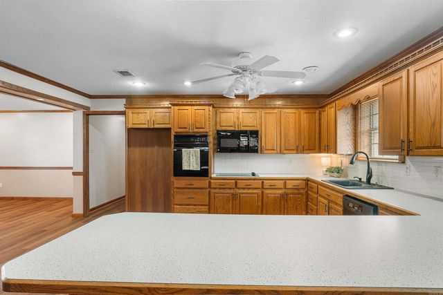 23 W St, Cabot, AR 72023