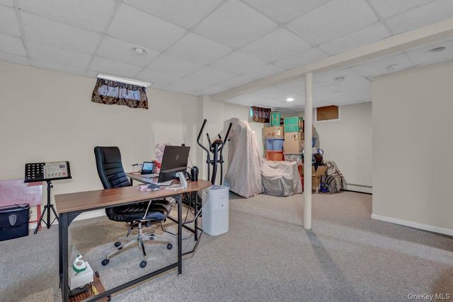 10 Eastport Manor Road, Eastport, NY 11941